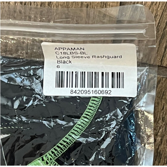 NWT Appaman Surfing Toucan Long Sleeve Rashguard Size 6 - Picture 5 of 5